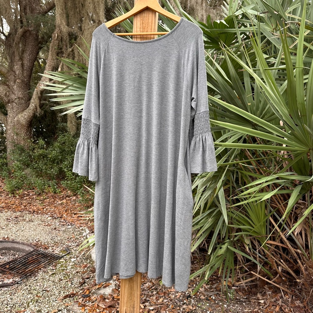 Agnes & Dora Walker Dress XXXL Women's 3X Gray Bell Sleeves‎ Viscose Round Neck